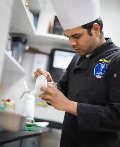 Chef need for Indian restaurant in Ottawa-LMIA available, View more
