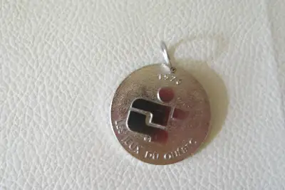 JEUX DU QUÉBEC QUEBEC MÉDAILLE DE 1976, View more