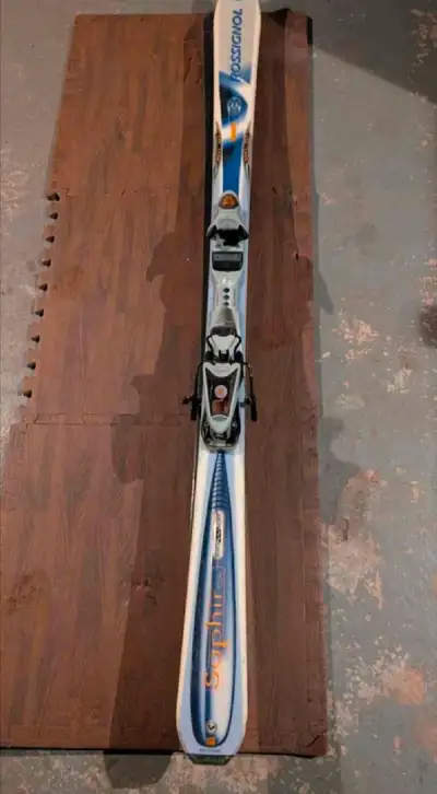 Skis Rossignol (40$) et Salomon (40$) et bottes (20$), View more
