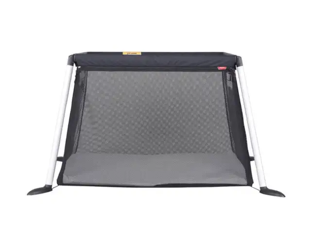 Ted And Phil Travel Crib in Cribs in City of Toronto - Image 2