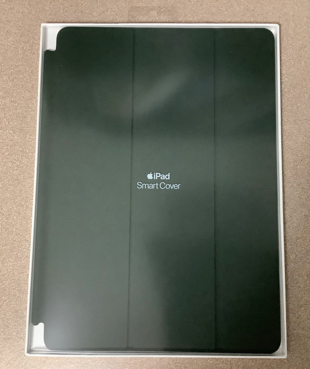 iPad Smart Cover in iPad & Tablet Accessories in Brantford