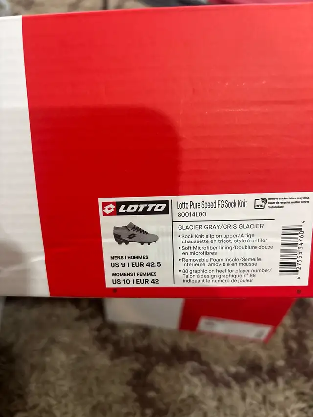 soccer cleats in Soccer in Ottawa - Image 5