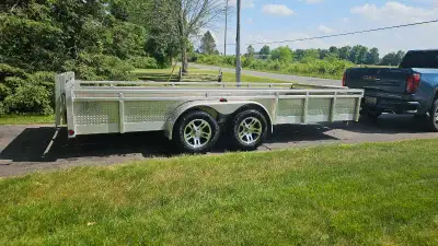 16' x 7 All aluminum frame and body Aluminum wheels Electric brakes on one axle Tool box 8 D-rings i...