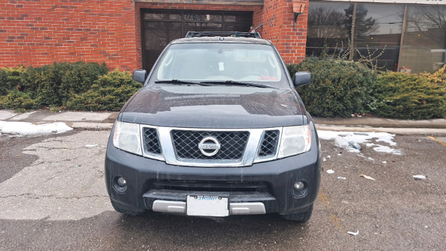Used Nissan Pathfinder SUV LE 4DR 4w for sale in Cars & Trucks in Mississauga / Peel Region - Image 2