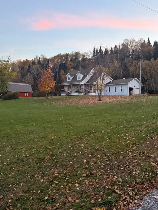 Country Living with just over 10 Acres in Houses for Sale in Vancouver - Image 4