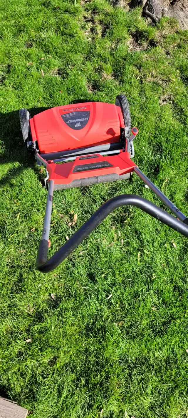 Troy-Bilt Manual Lawn Mower in Lawnmowers & Leaf Blowers in City of Toronto - Image 6