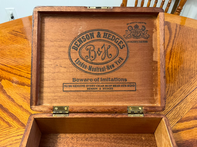 Antique Early 1900’s Benson & Hedges Cigars Box $50 in Arts & Collectibles in Trenton - Image 2