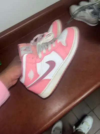 Nike pink  Air Jordan 1 size 7y used, View more