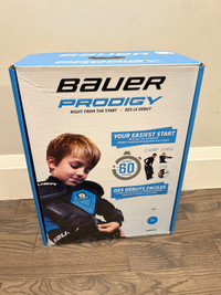 Bauer youth small hockey equipment 