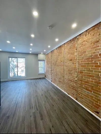 Located in Sandyhill $125/month for all utilities and wifi Parking available for $100/month Extra $7...