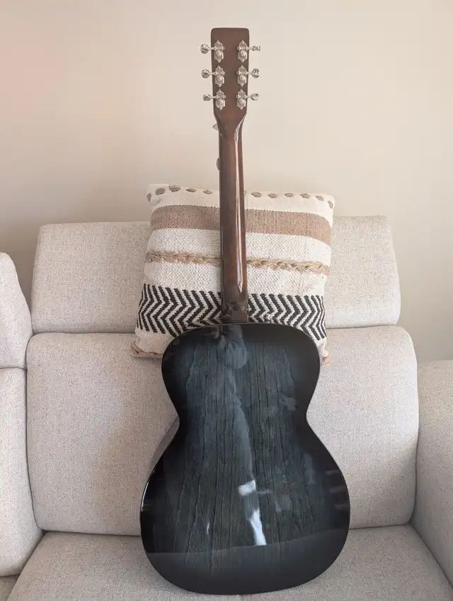 Guitare Legacy indigo burst Q-Discret in Guitars in Lanaudière - Image 5