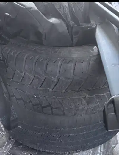 Lot de 10 jantes + pneus Jantes avec pneus usagés (été/hiver) - Dodge Caravan 225/60R16