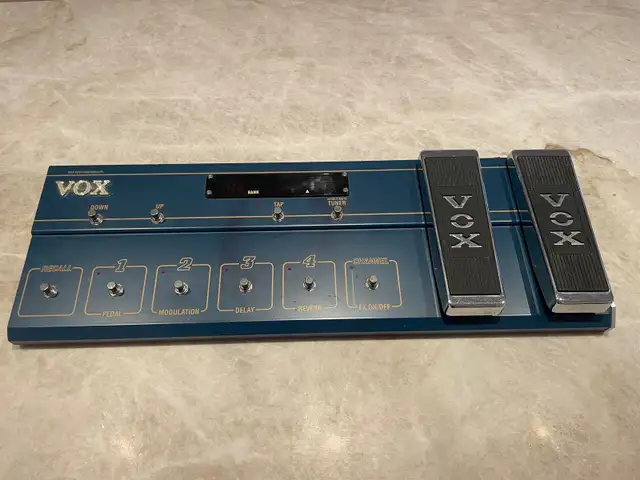 Vox VC12 floor controller in Amps & Pedals in City of Montréal - Image 2