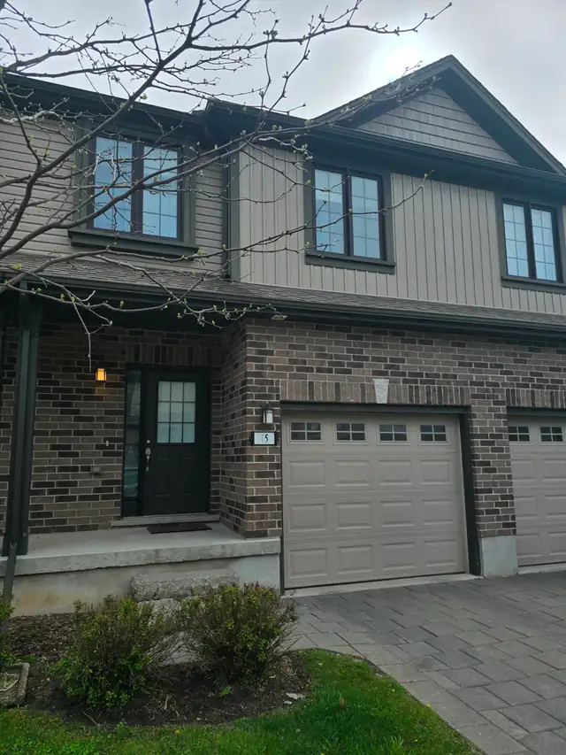 1030 Oak Crossing #15