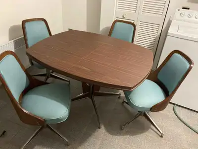 Ensemble de table et chaises mid-century, View more