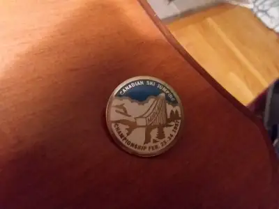 1957 Canadian Ski Jumping Championship pin, Midlànd, View more