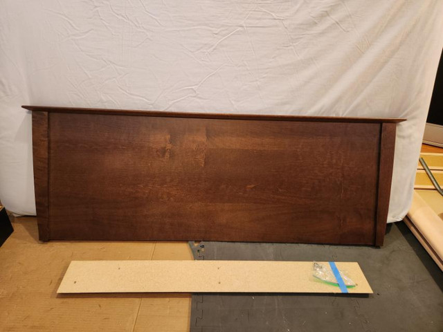 ONLINE AUCTION: Hanging Wood Headboard in Beds & Mattresses in City of Toronto