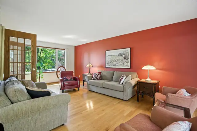 Fabulous family home in Montgomery!63013095725825122