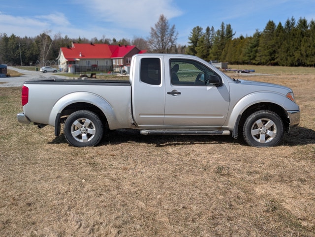 Nissan frontier 4x4 — photo 5