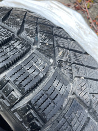 215/50R/17 Pirelli Snow Tires. (4) 