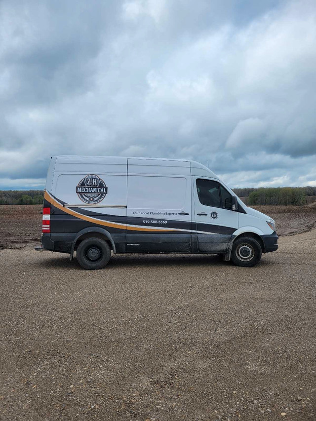 2015 Mercedes Benz Sprinter 2500 Diesel 144WB in Cars & Trucks in Kitchener / Waterloo - Image 4