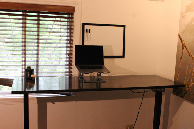 High quality standing desk [BRAND NEW] dans Bureaux  à Ville de Montréal - Image 4