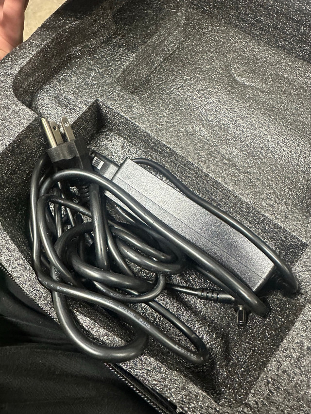 Neewer Lighting Kit Photography in Cameras & Camcorders in Calgary - Image 3