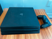 Playstation 4 PS4 Console and VR