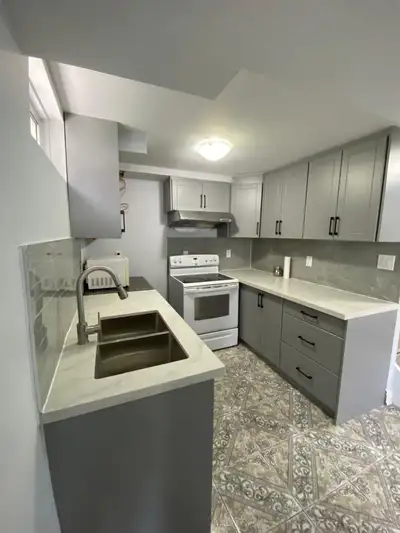 1-bedroom basement 1 car park for rent near Brampton Dwntn Aug1