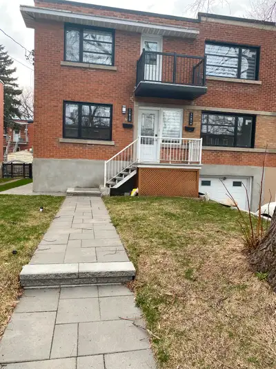 Duplex, renovated, lower level. 3+1 bdr. Cartierville.
