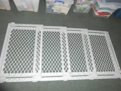 Baby gate height31" width22-62" depth 4", View more