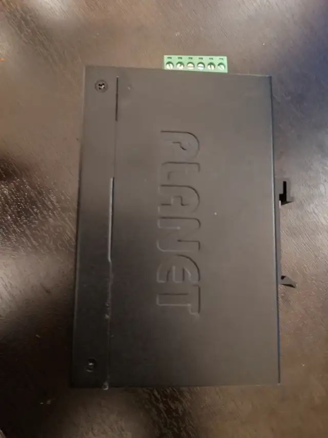 PLANET IGS-501T (v3) 5-Port Industrial Gigabit Ethernet Switch64551240598146120