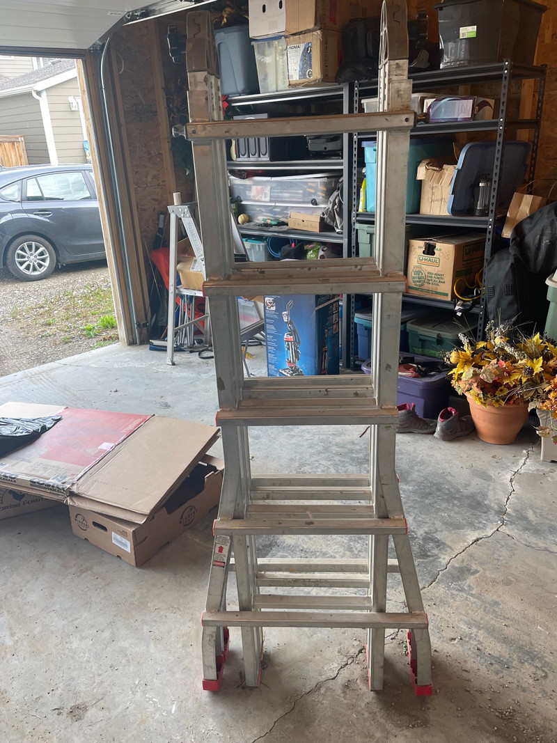 FEATHERLITE Jaws telescopic ladder Ladders & Scaffolding Calgary