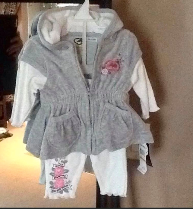 Baby Sets  / 0-3m / BNWT in Clothing - 0-3 Months in Calgary - Image 2