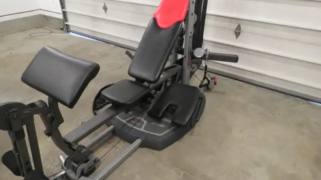 Bowflex Ultimate 2 in Exercise Equipment in Edmonton - Image 3