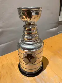 Florida Panthers NHL Mini Stanley Cup Champions Replica Trophy L