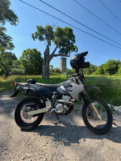 2021 DRZ400S for sale. Bike comes with new rear tire (installed). New battery (installed). New spark...