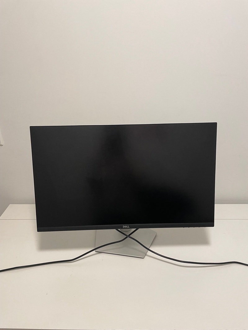 Dell 27 4k UHD monitor for sale Monitors City of Toronto Kijiji