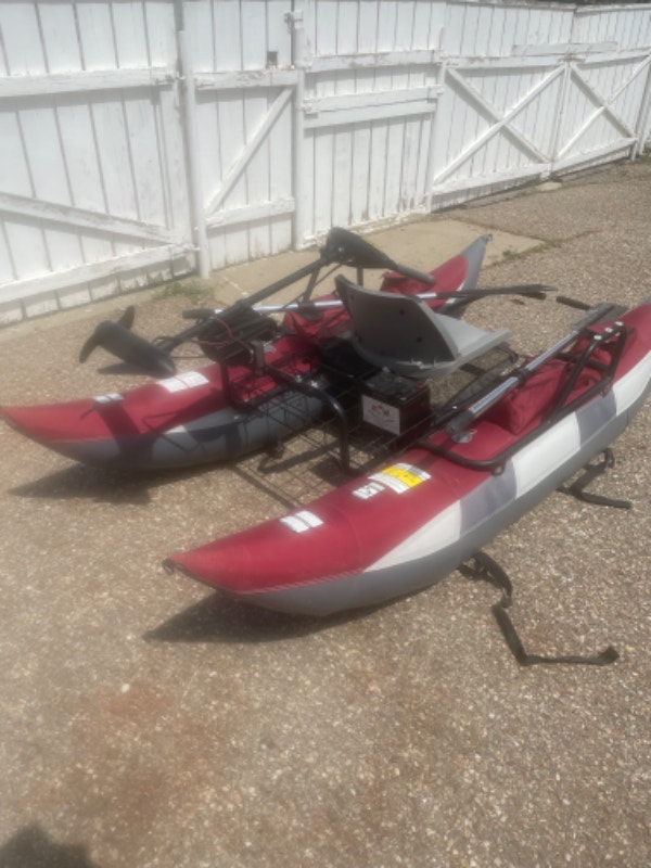 Wilderness 8 foot Inflatable Pontoon Boat. Canoes, Kayaks & Paddles