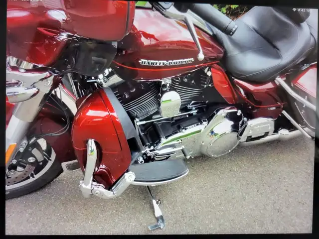 Harley Davidson Electra Glide Limited 2016 in Touring in Shawinigan - Image 6