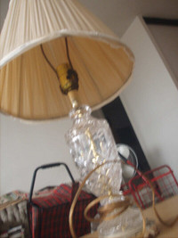 Clear glass/ceramic floral table lamp  & more.              5290