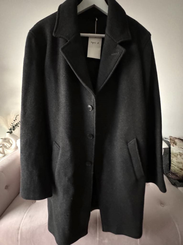 Agnes B. Long Coat in Dark Grey in Men's in City of Toronto - Image 2