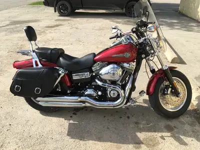 2008 HD FXDF Fat Bob. Mint. Only 21883 KM Stage 3 Kit, 110 CI, 120 HP, 121 Ft/LBS Torque. All the ch...