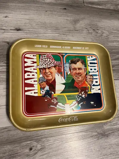 2 vintage college football Coca Cola trays in great condition. Alabama and Auburn Tray is from 1975...