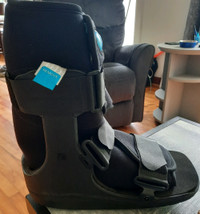 Ossur brand "Formfit Walker Air Short" boot cast for leg-$40