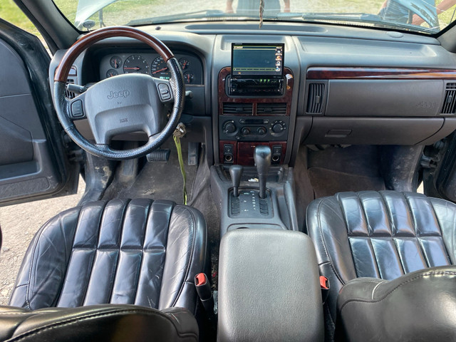 2000 Jeep grand Cherokee Limited in Cars & Trucks in Quesnel - Image 2