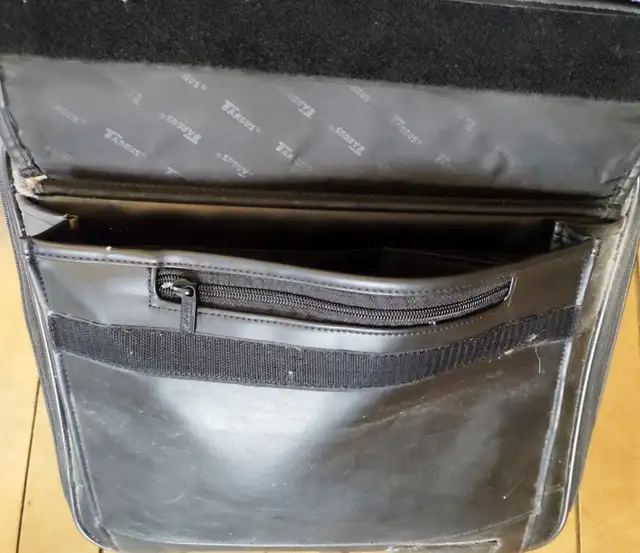 Targus Computer Laptop Case Bag in Laptop Accessories in Barrie - Image 11