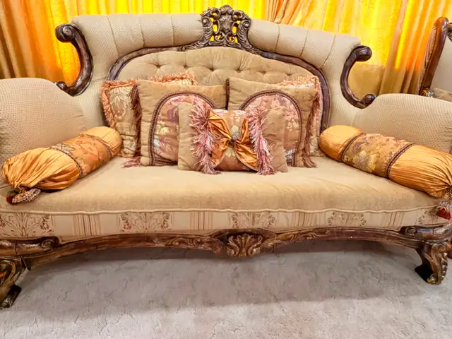 Solid wood Ashley Sofa Set (Moving sale) in Couches & Futons in Markham / York Region - Image 4