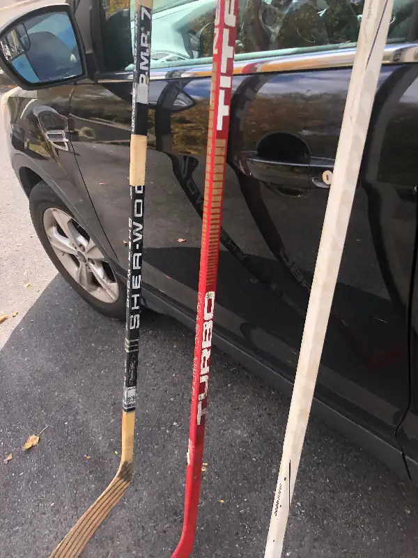 Hockey Sticks in Hockey in Mississauga / Peel Region - Image 5