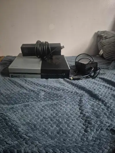 Call of Duty Xbox One 1TB, View more